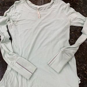 Lululemon womens long sleeve bundle of 2